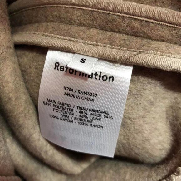 Reformation Greenwich Coat - Picture 6 of 10